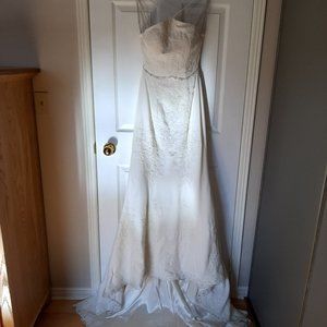 Vera Wang Wedding Dress